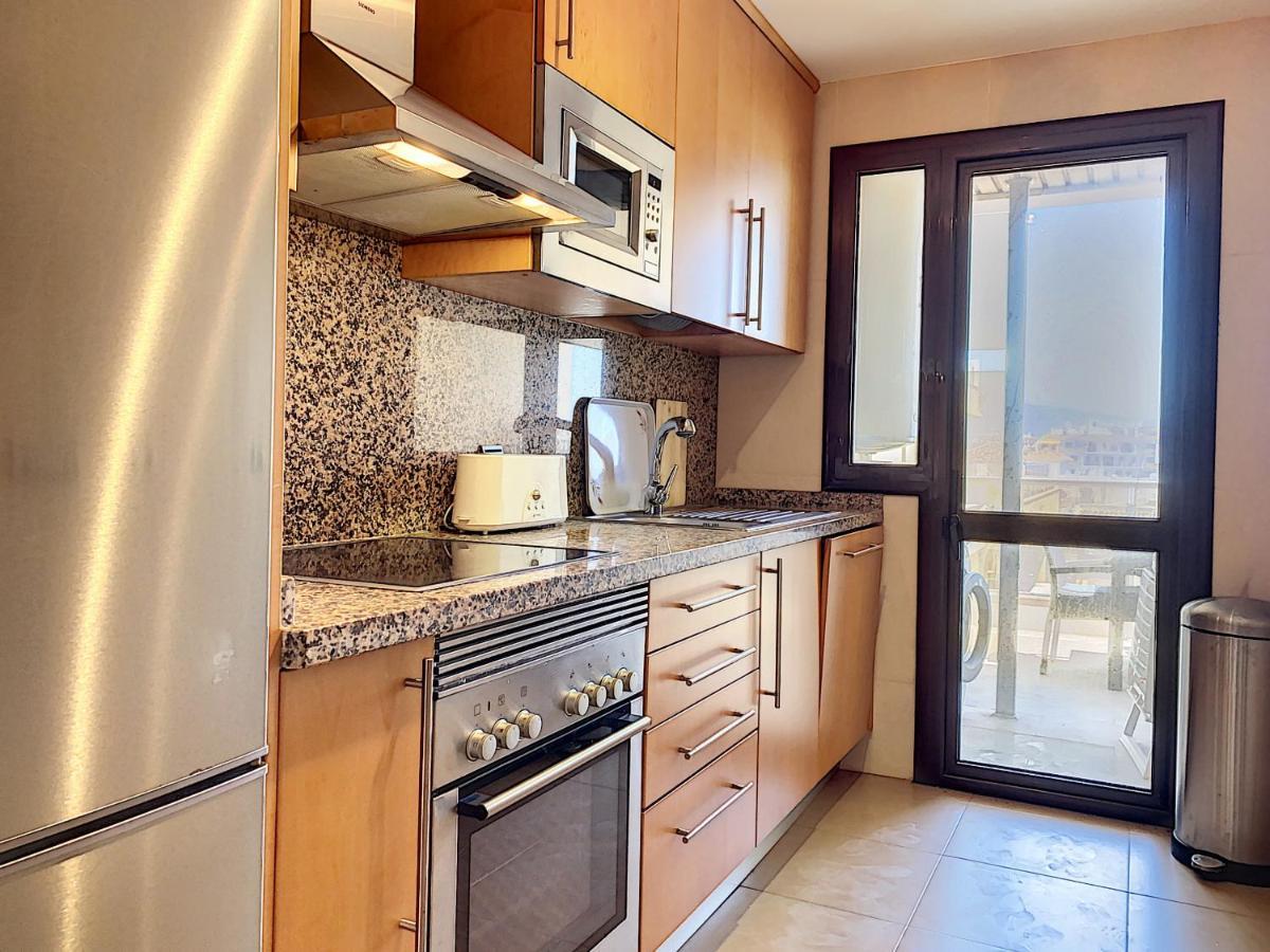 Appartement Lovely With Pool & Sea Views - Marina Del Castillo 2129 *