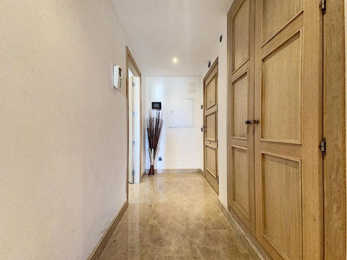Appartement Lovely With Pool & Sea Views - Marina Del Castillo 2129