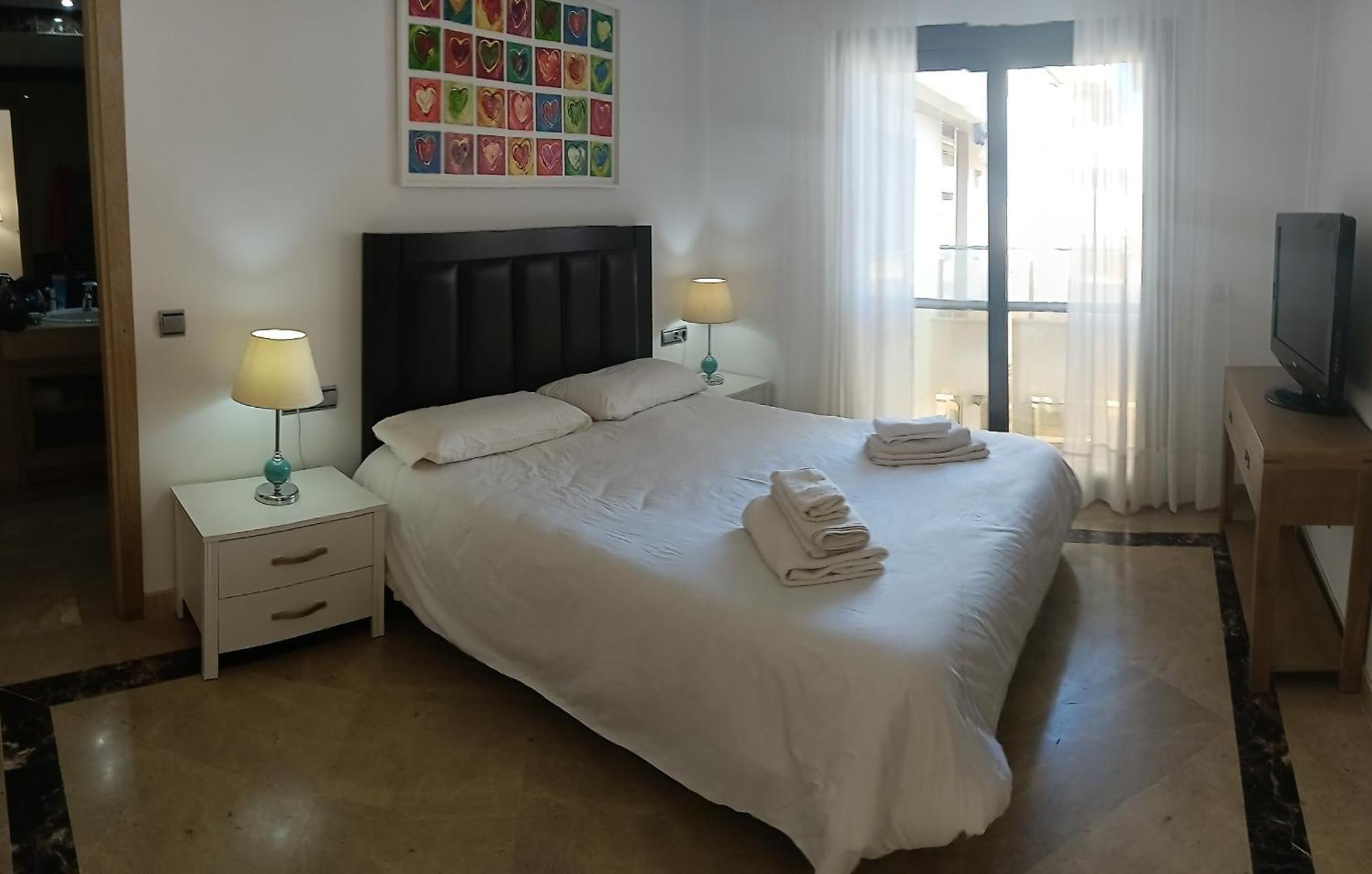 Lovely With Pool & Sea Views - Marina Del Castillo 2129 Appartement