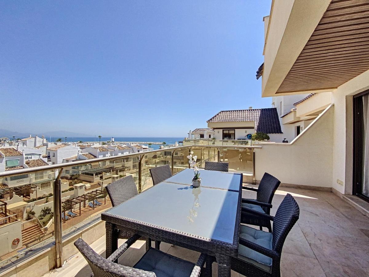 Lovely With Pool & Sea Views - Marina Del Castillo 2129 Apartment *