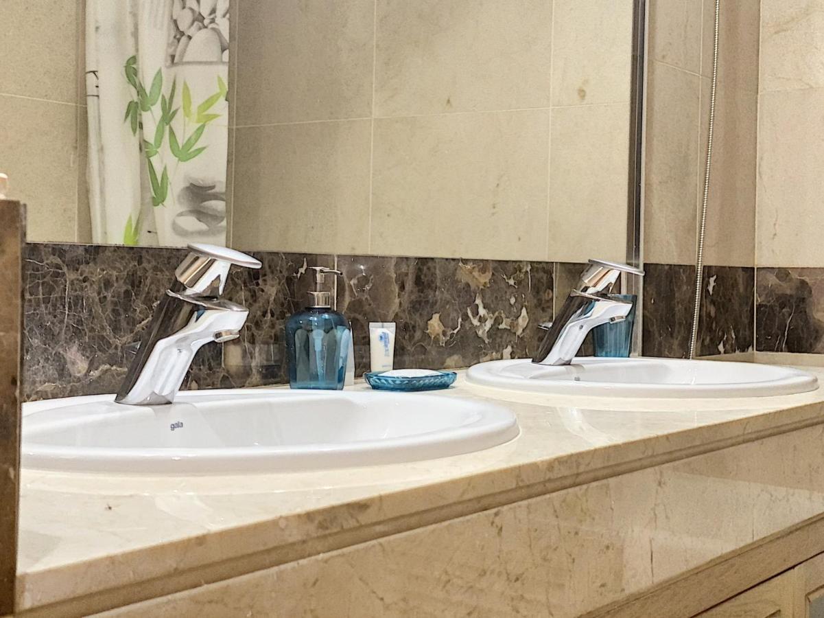 Lovely With Pool & Sea Views - Marina Del Castillo 2129 Apartment *